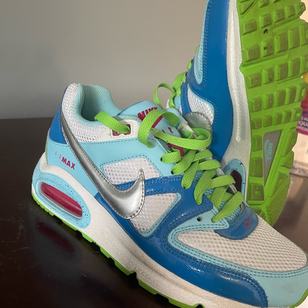 Nike Air Women’ Sneakers.